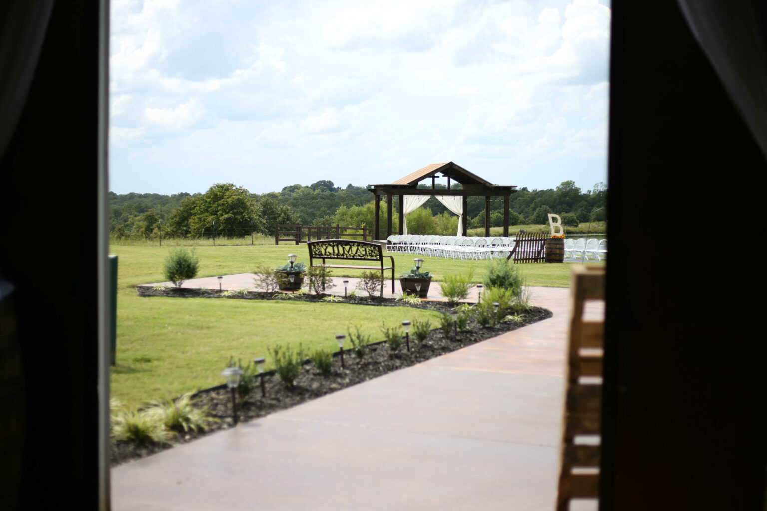 Everyone Enjoys an Outdoor Wedding! Tulsa Wedding Venues White Barn Events