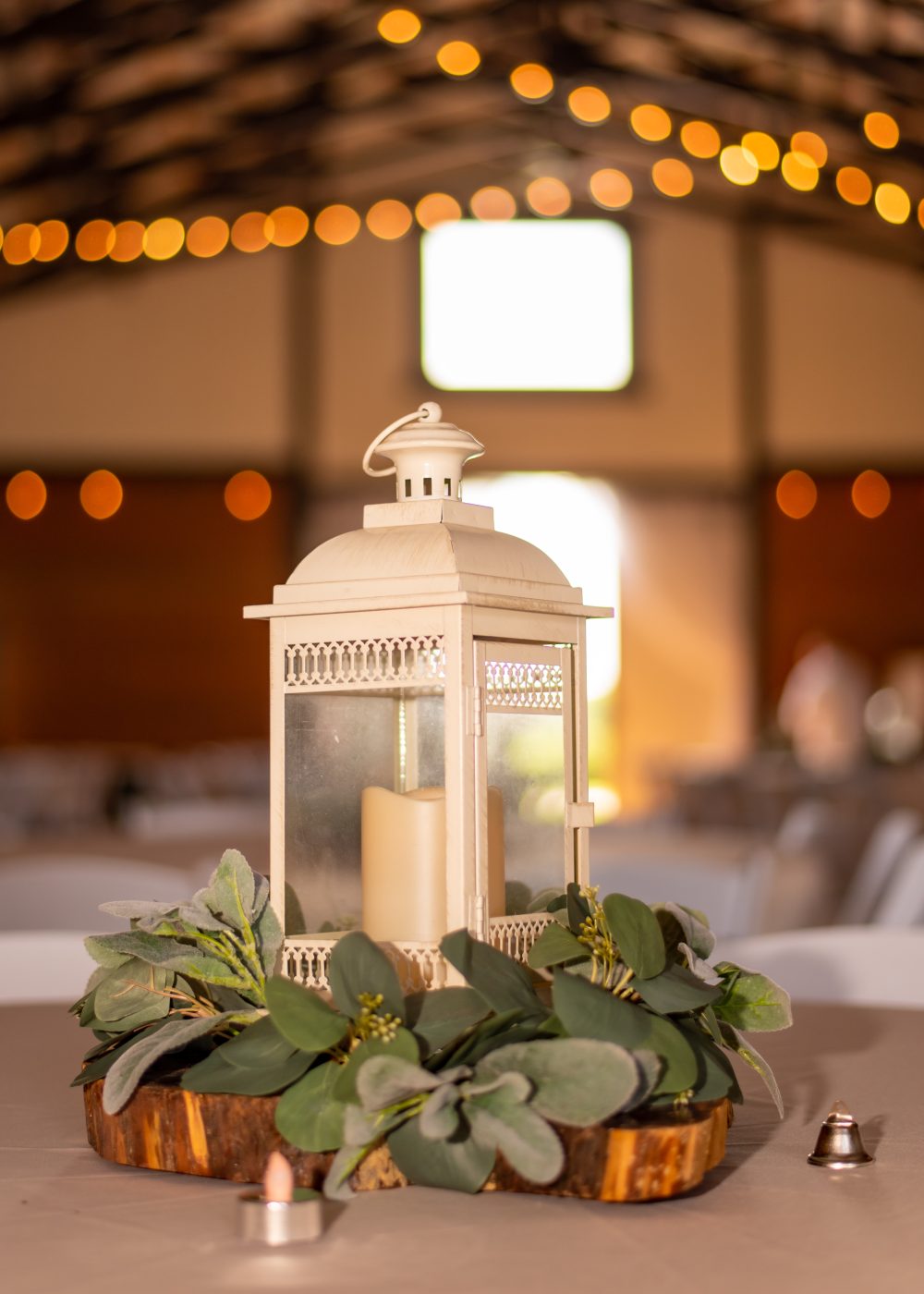 Centerpiece white barn lanter